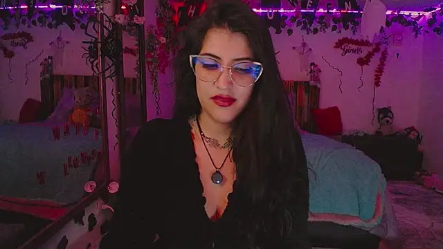 Snapshot of azahar__ziiz chatting on 10.30.25 azahar  ziiz online show from 10.30.25