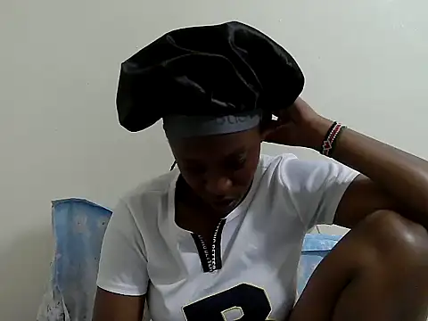 lizbela1 online show from 11.13.25