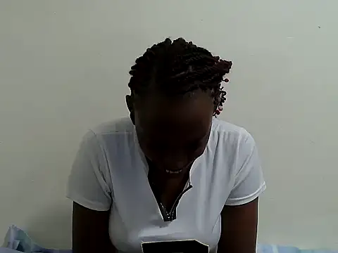 Snapshot of lizbela1 chatting on 05.13.26 lizbela1 online show from 05.13.26