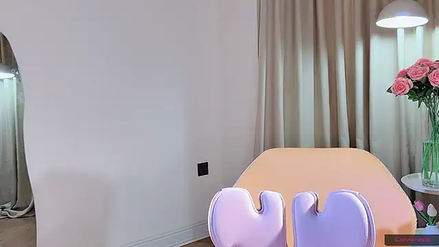 lvy-w online show from 04.11.26