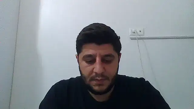 Snapshot of erkekkkadam chatting on 10.29.25 erkekkkadam online show from 10.29.25