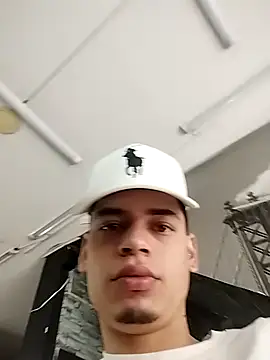 cristopher maclean online show from 04.05.26