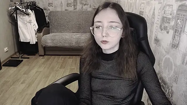 AmeliaKamishiro online show from 01.19.25