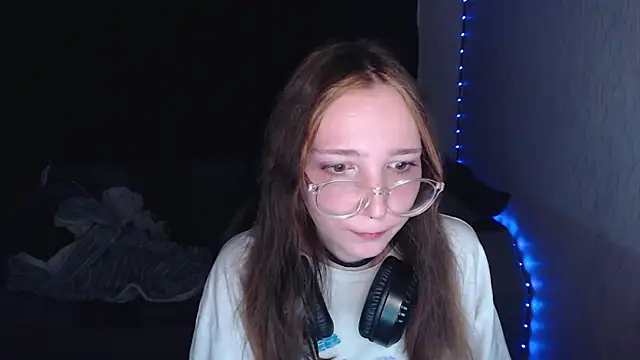 AmeliaKamishiro online show from 10.06.25