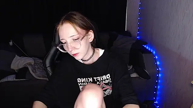 AmeliaKamishiro online show from 10.12.25