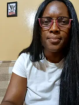 Snapshot of Malaika_Nkosi chatting on 09.12.25 Malaika Nkosi online show from 09.12.25