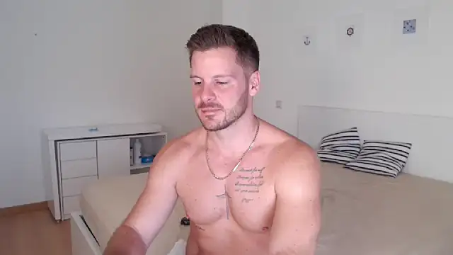 SexyandMarried1 online show from 01.31.25