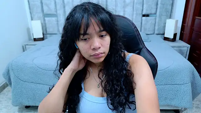 laureentt  online show from 02.16.26