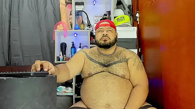 Latino bigcock online show from 02.26.25