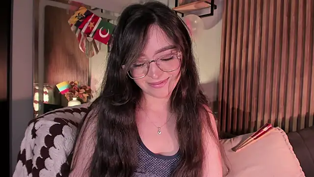 Snapshot of Eva_Macalliter chatting on 07.15.26 Eva Macalliter online show from 07.15.26