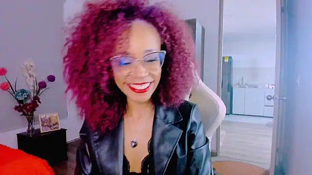 Snapshot of ScarlettMalbec chatting on 03.18.26 ScarlettMalbec online show from 03.18.26