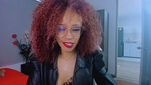 Snapshot of ScarlettMalbec chatting on 04.28.26 ScarlettMalbec online show from 04.28.26