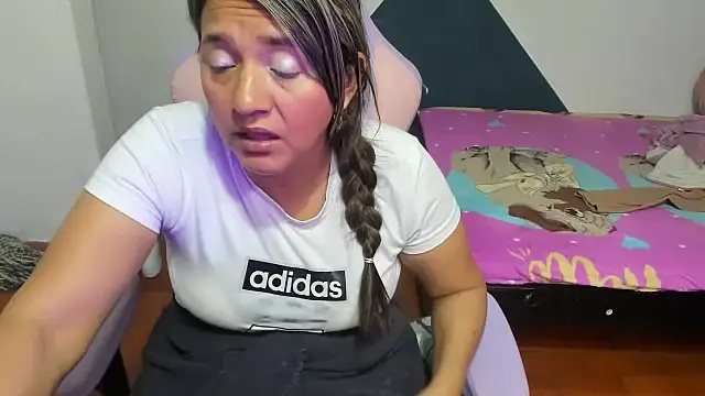 daleska ayala 1 online show from 10.21.25