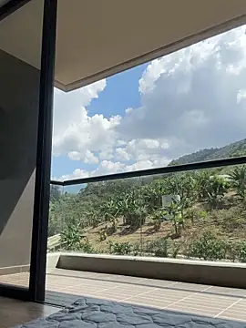 Helenbronwx online show from 01.17.25