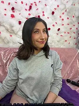 Snapshot of SkarletJhonson_ chatting on 02.18.26 SkarletJhonson online show from 02.18.26