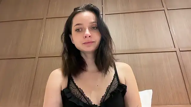 Snapshot of _liatris_ chatting on 12.31.24  liatris  online show from 12.31.24