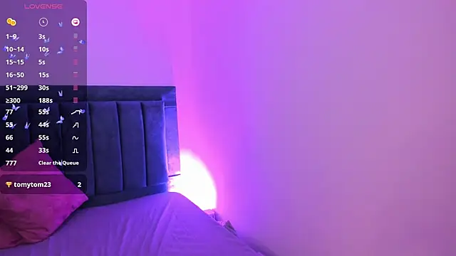 Snapshot of chloe_sun chatting on 11.23.25 chloe sun online show from 11.23.25