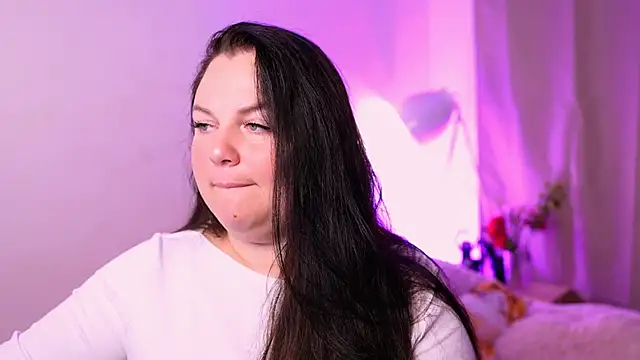 Snapshot of ameliaminkx chatting on 10.30.25 ameliaminkx online show from 10.30.25