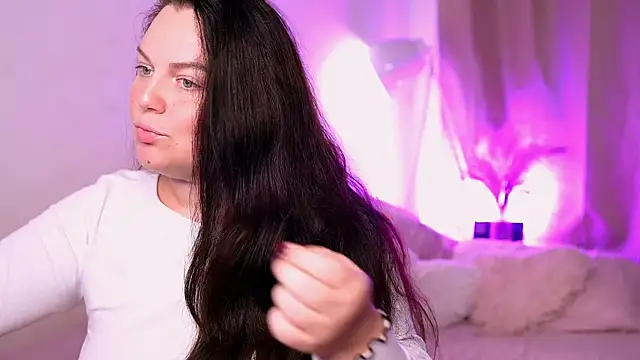 Snapshot of ameliaminkx chatting on 11.27.25 ameliaminkx online show from 11.27.25