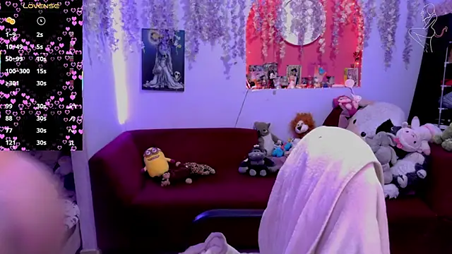Snapshot of ValentinaMiller_ chatting on 06.24.26 ValentinaMiller online show from 06.24.26