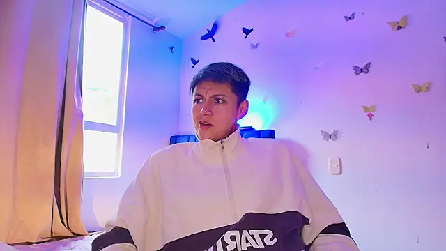 9 Fernanda 9 online show from 12.04.25