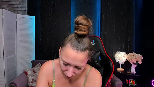 SarahCoksss online show from 11.19.25