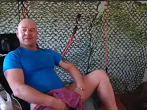 Snapshot of ManlyPrisonGuy chatting on 12.26.24 ManlyPrisonGuy online show from 12.26.24