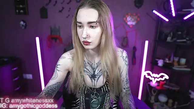 Snapshot of amywhitenessxx chatting on 06.02.26 amywhitenessxx online show from 06.02.26