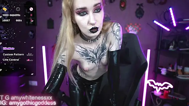 Snapshot of amywhitenessxx chatting on 06.07.26 amywhitenessxx online show from 06.07.26