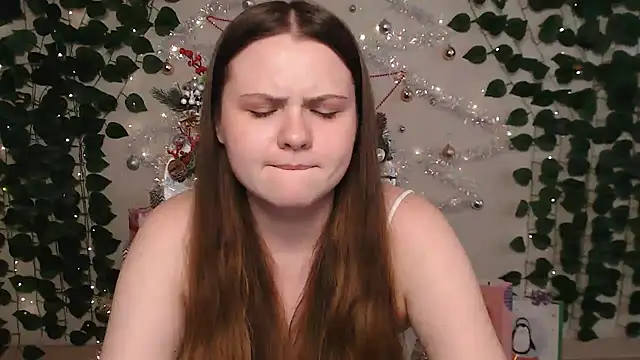 IxxiLiana online show from 12.25.24