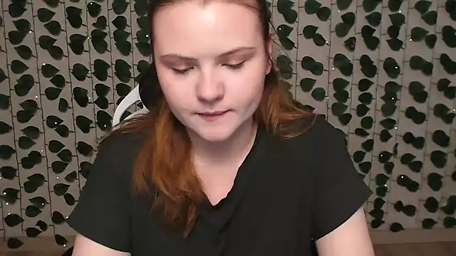 IxxiLiana online show from 01.14.25