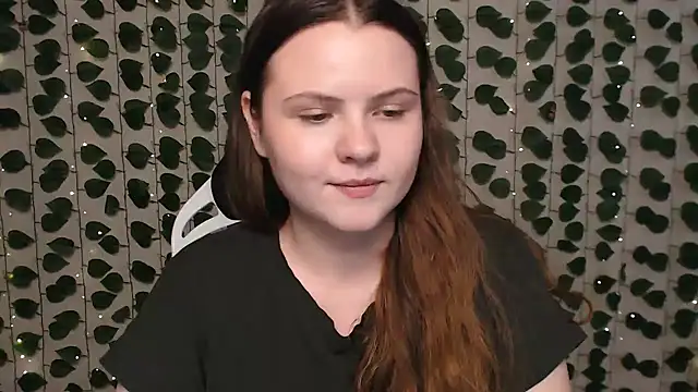 IxxiLiana online show from 01.18.25