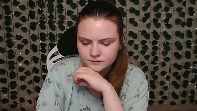 IxxiLiana online show from 01.28.25