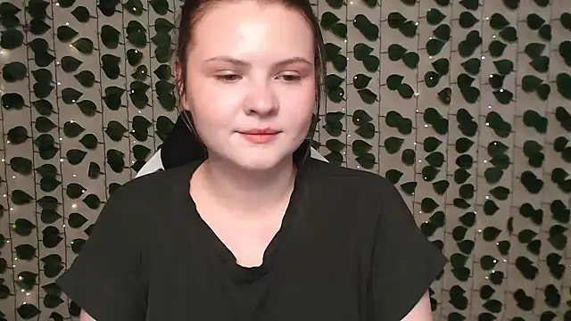 IxxiLiana online show from 02.04.25