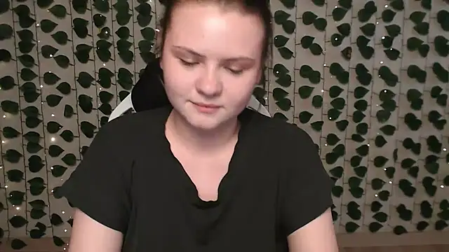 IxxiLiana online show from 02.04.25