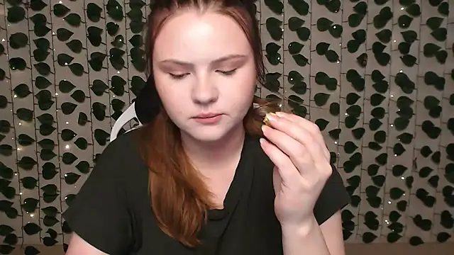 IxxiLiana online show from 02.11.25