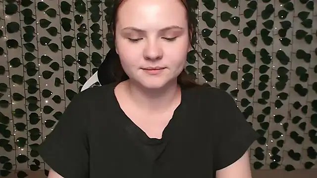 IxxiLiana online show from 02.11.25