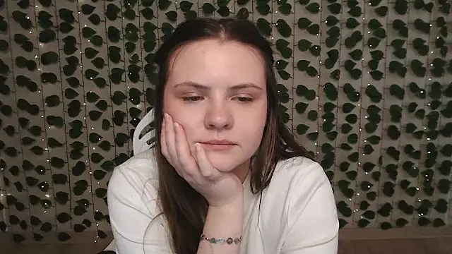 IxxiLiana online show from 03.15.25