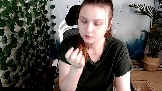 IxxiLiana online show from 03.20.25