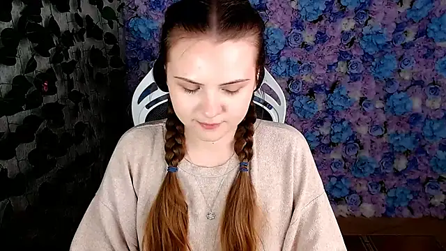 IxxiLiana online show from 09.27.25