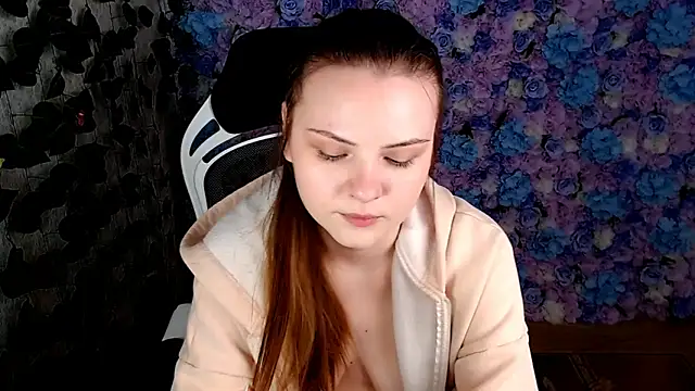 IxxiLiana online show from 10.09.25