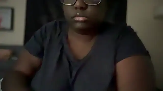 Yagurl  west online show from 01.28.25