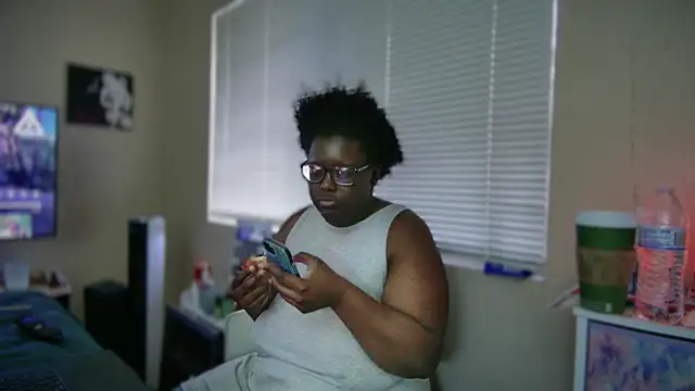 Yagurl  west online show from 02.06.25