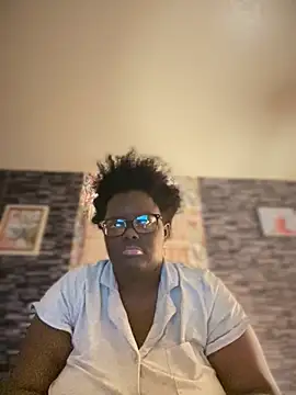 Yagurl  west online show from 11.19.25