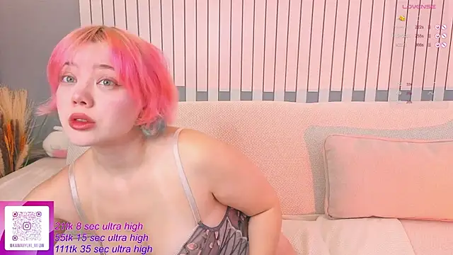   KawaiiYuki   online show from 10.10.25