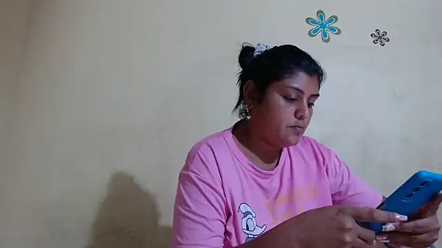 Snapshot of AlyDenalioficial chatting on 01.16.25 AlyDenalioficial online show from 01.16.25