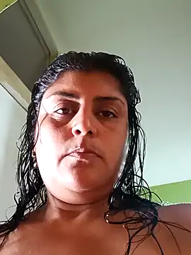 Snapshot of AlyDenalioficial chatting on 01.17.25 AlyDenalioficial online show from 01.17.25