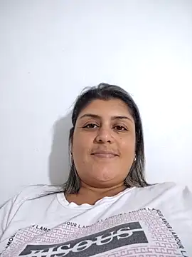 Snapshot of AlyDenalioficial chatting on 01.05.26 AlyDenalioficial online show from 01.05.26