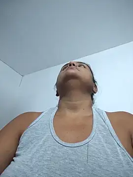 Snapshot of AlyDenalioficial chatting on 02.27.26 AlyDenalioficial online show from 02.27.26