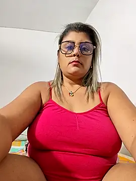 Snapshot of AlyDenalioficial chatting on 04.07.26 AlyDenalioficial online show from 04.07.26